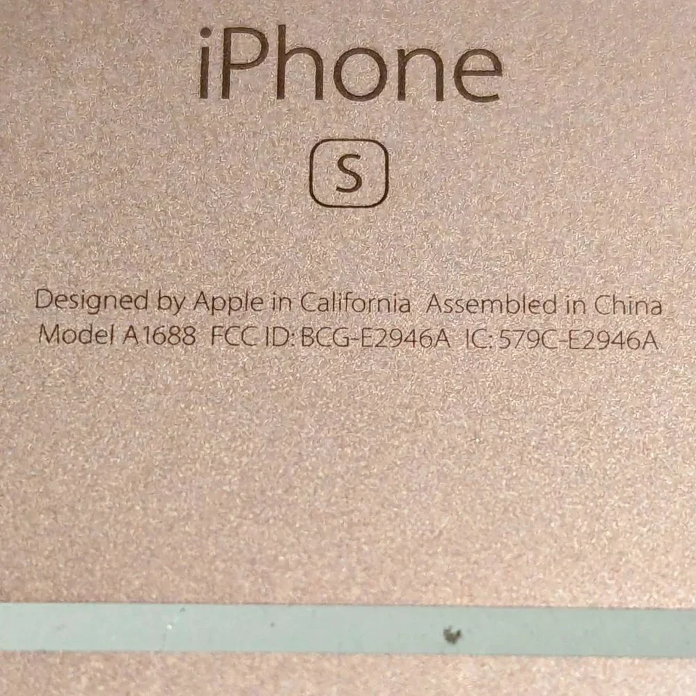 iPhone 6S (A1688) - 64 GB (For parts)***